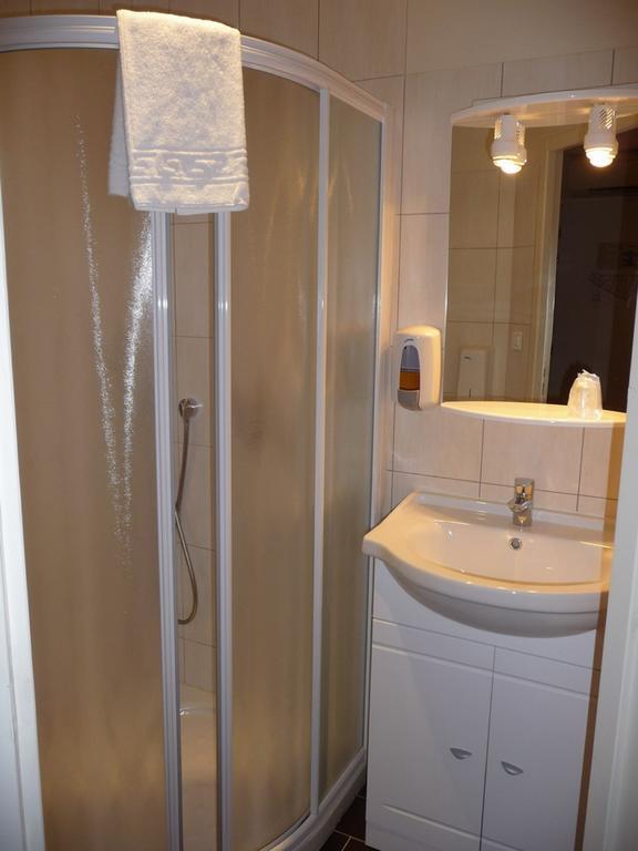 La Godiniere Hotel Cholet Ngoại thất bức ảnh