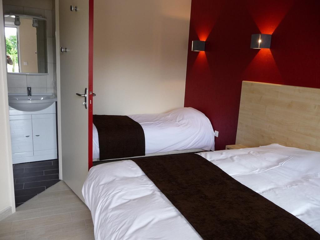La Godiniere Hotel Cholet Phòng bức ảnh