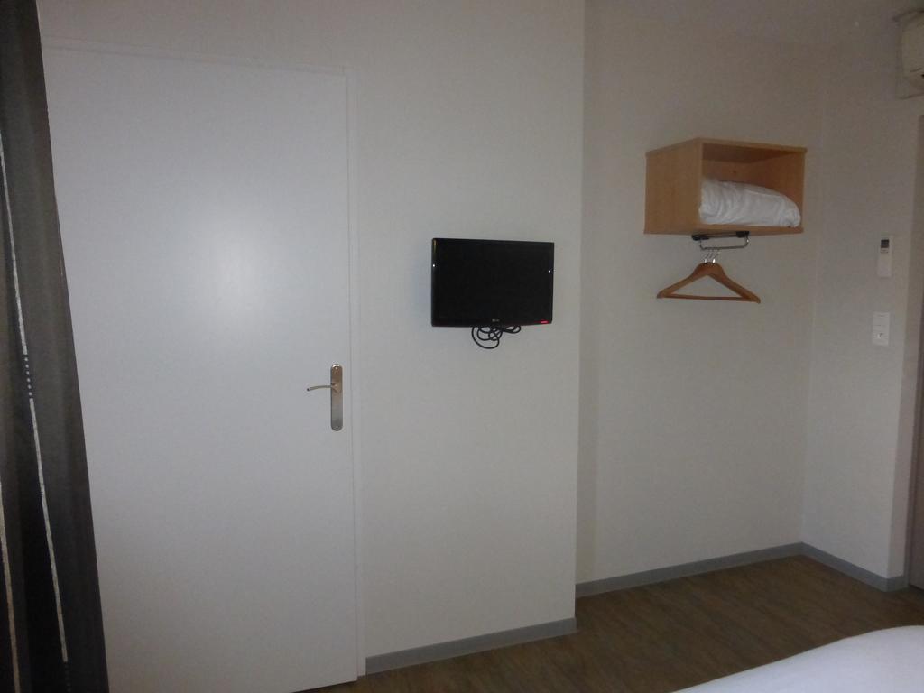 La Godiniere Hotel Cholet Ngoại thất bức ảnh